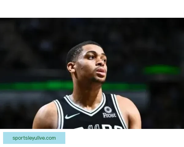 凯尔登约翰逊自称效率高助力球队斩获佳绩质疑最佳第六人称号