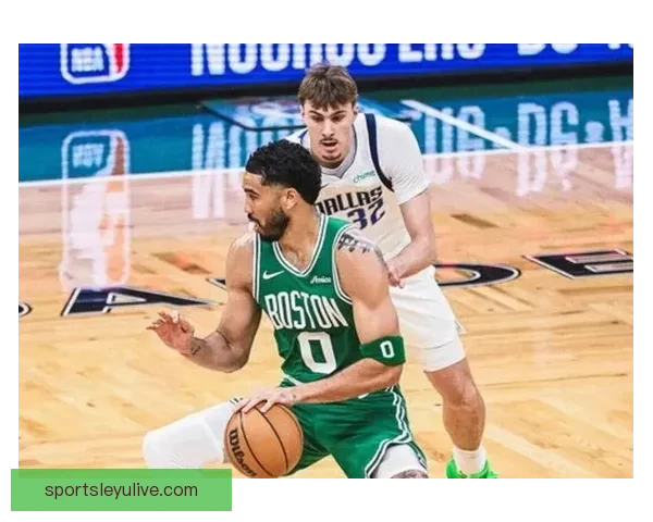 绿军双核布朗塔图姆对话曝光 定下全队沟通基调